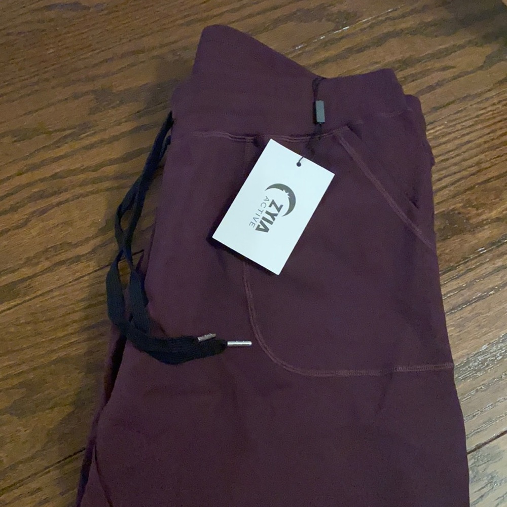 XXL Zyia Plum Unwind Joggers